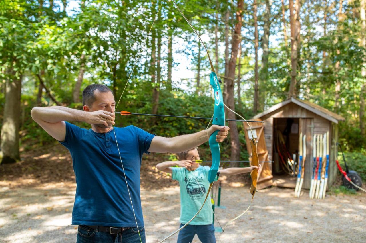 Hotel Center Parcs Les Bois Francs Verneuil d'Avre et d'Iton Exterior foto
